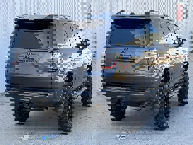 Used 2019 Toyota 4Runner SR5 image 4