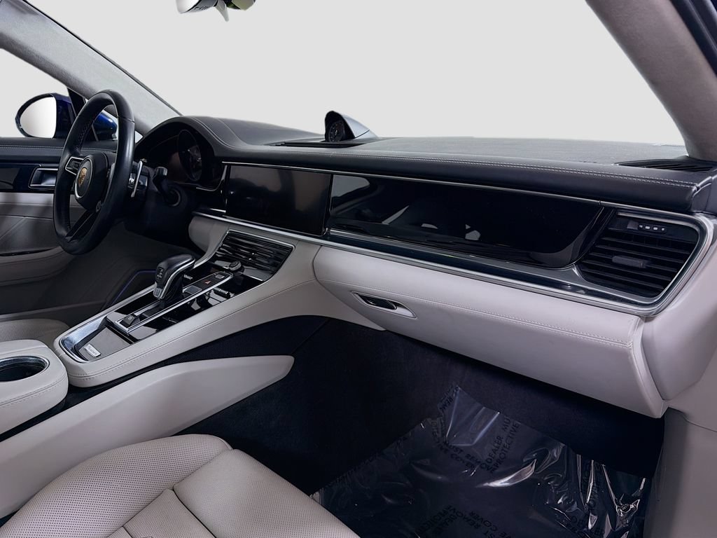 Used 2022 Porsche Panamera Turbo S AWD/4WD image 32