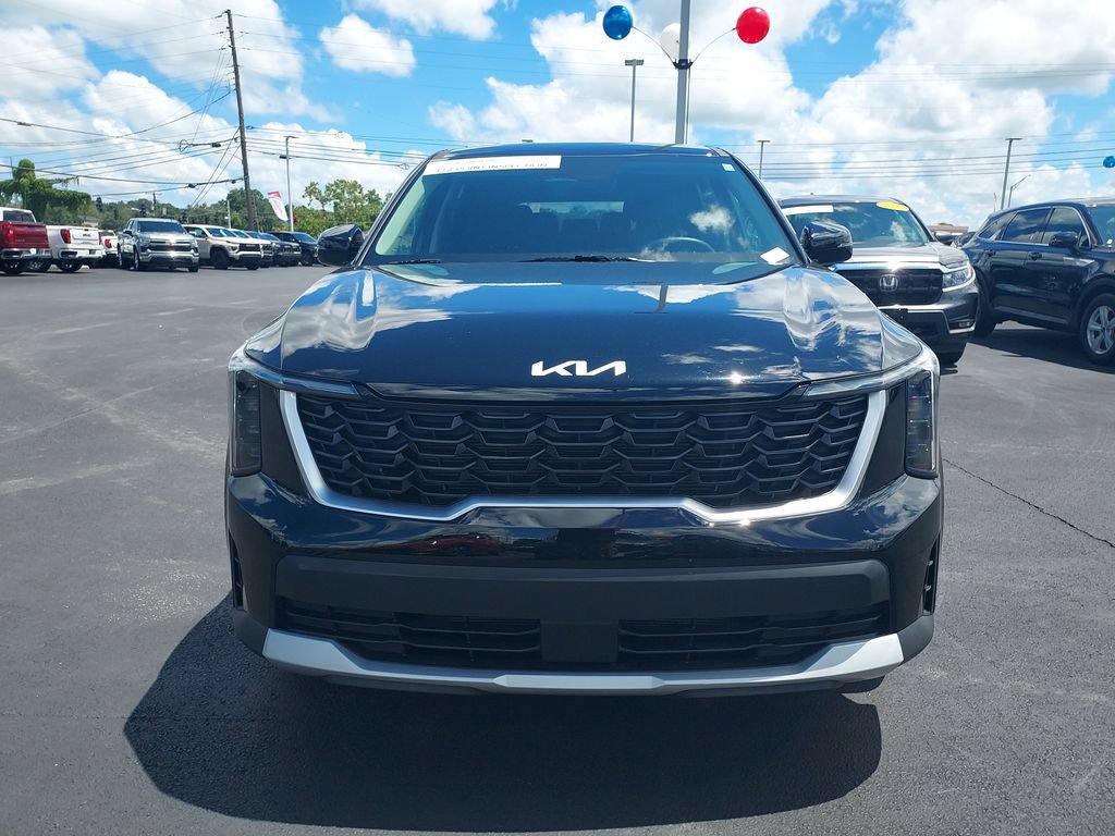 Used 2026 Kia Sorento LX FWD image 8