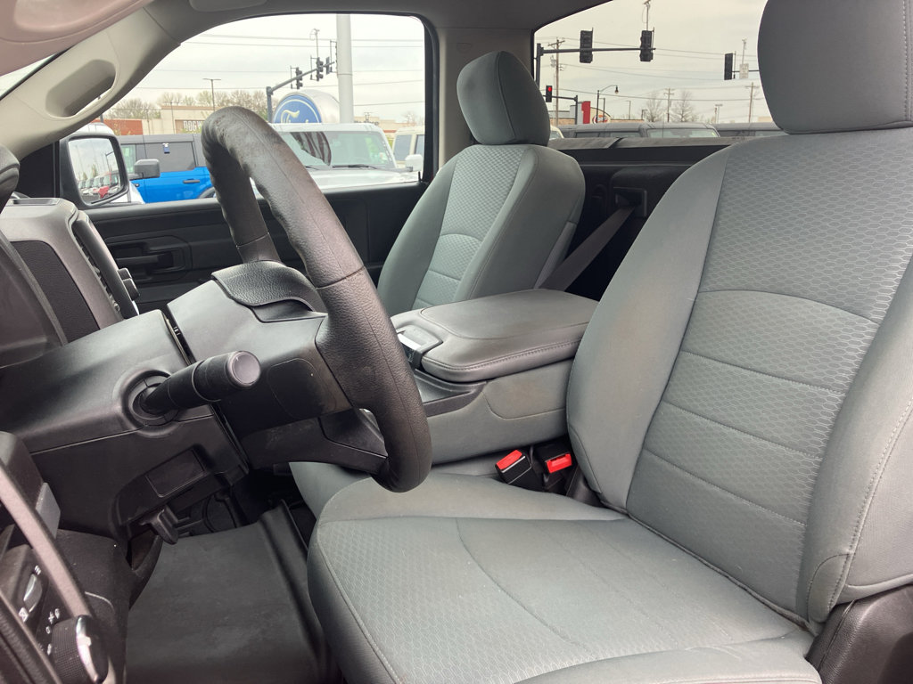 Used 2018 RAM 1500 Express image 30