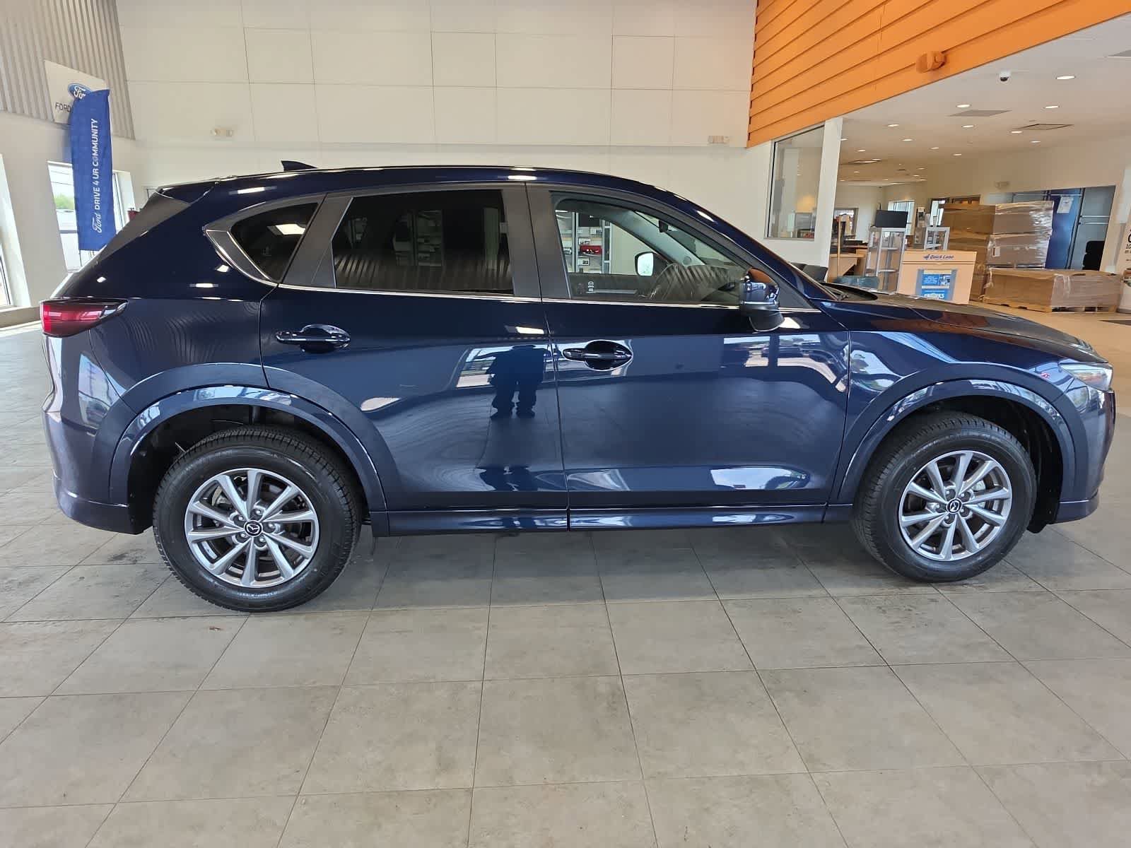 Used 2025 MAZDA CX-5 AWD 2.5 S w/ Select Package image 6