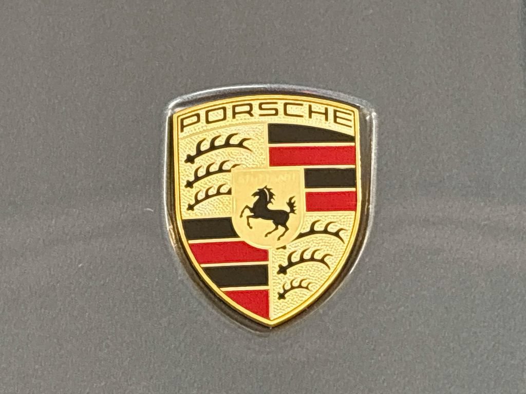 Used 2020 Porsche Cayenne AWD/4WD image 27