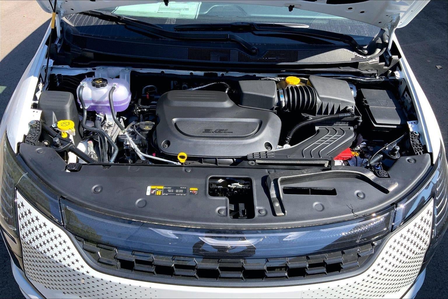 New 2027 Chrysler Pacifica Select FWD image 10