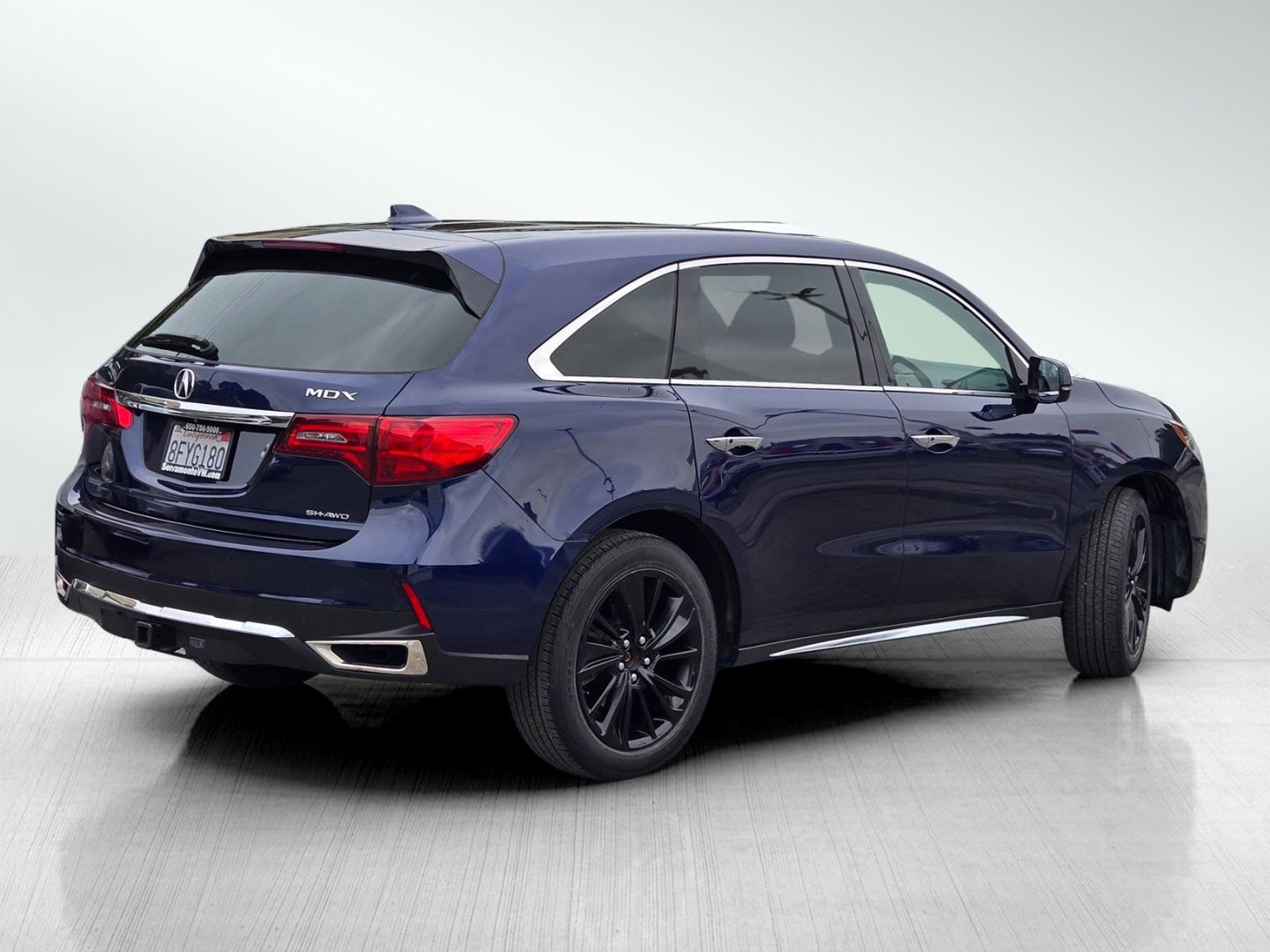 Used 2017 Acura MDX SH-AWD w/ Technology Package image 4