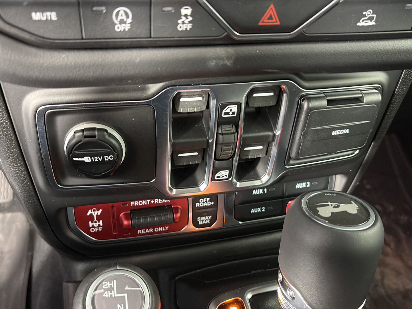 Used 2026 Jeep Wrangler Unlimited Rubicon w/ Steel Bumper Group image 37