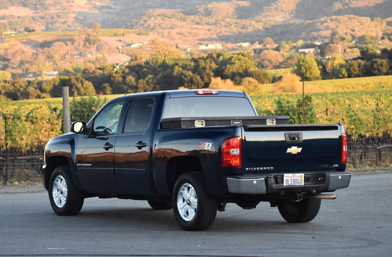 Used 2007 Chevrolet Silverado 1500 LTZ w/ Safety Package image 6