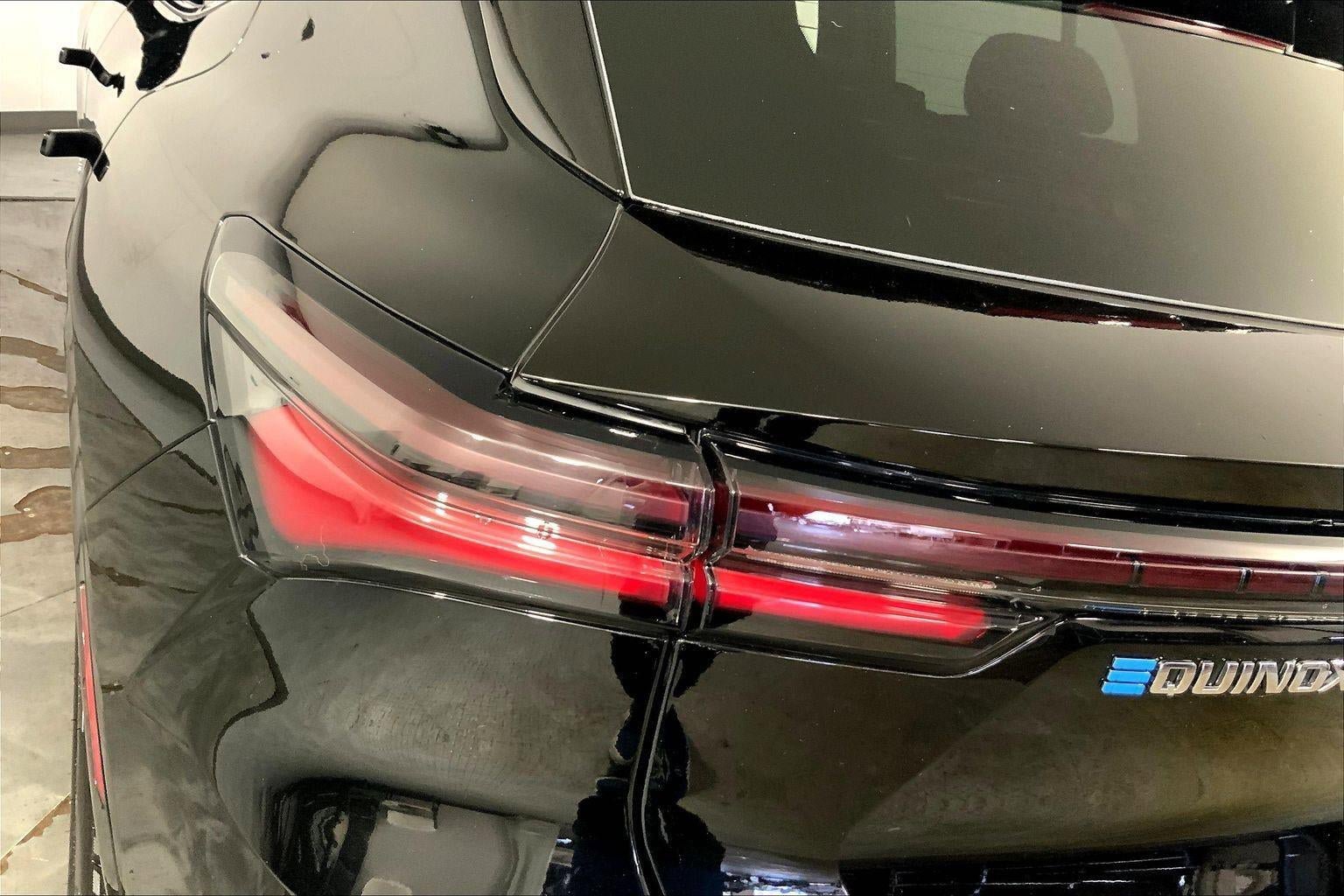 Used 2025 Chevrolet Equinox EV LT image 27