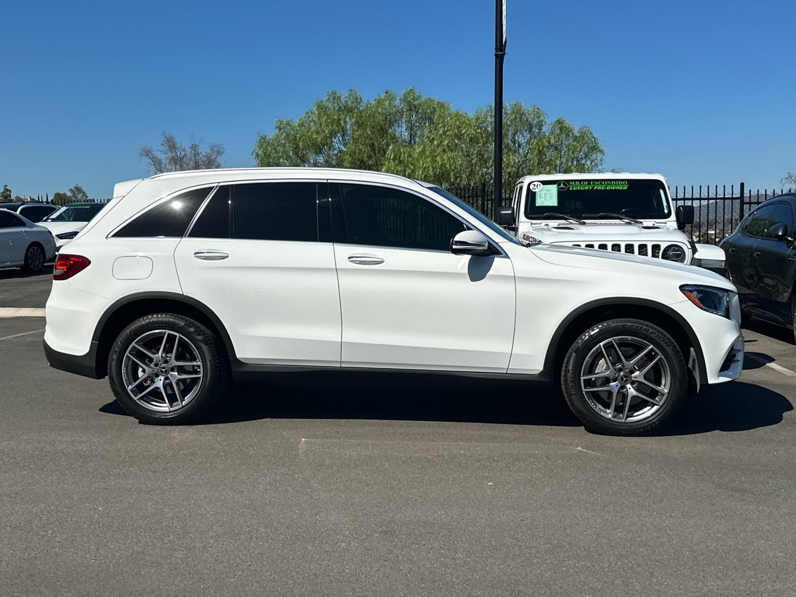 Used 2019 Mercedes-Benz GLC 300 image 2