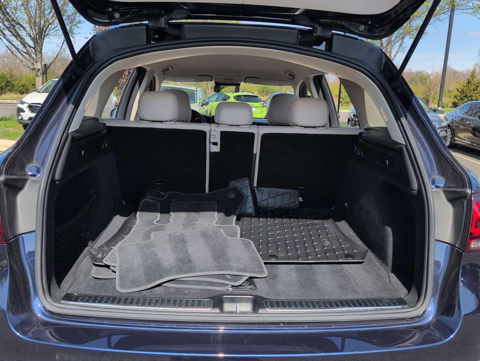 Used 2022 Mercedes-Benz GLC 300 4MATIC image 31