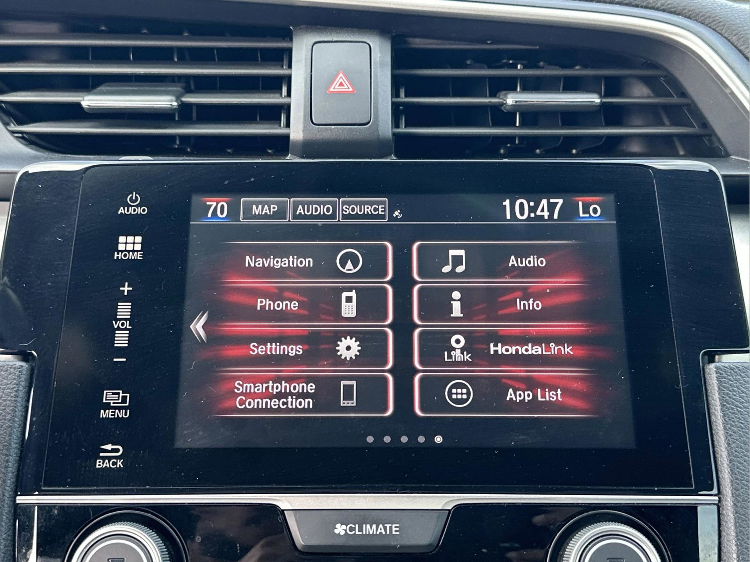 Used 2018 Honda Civic Touring image 12