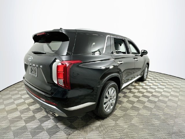 Used 2025 Hyundai Palisade SEL FWD image 3