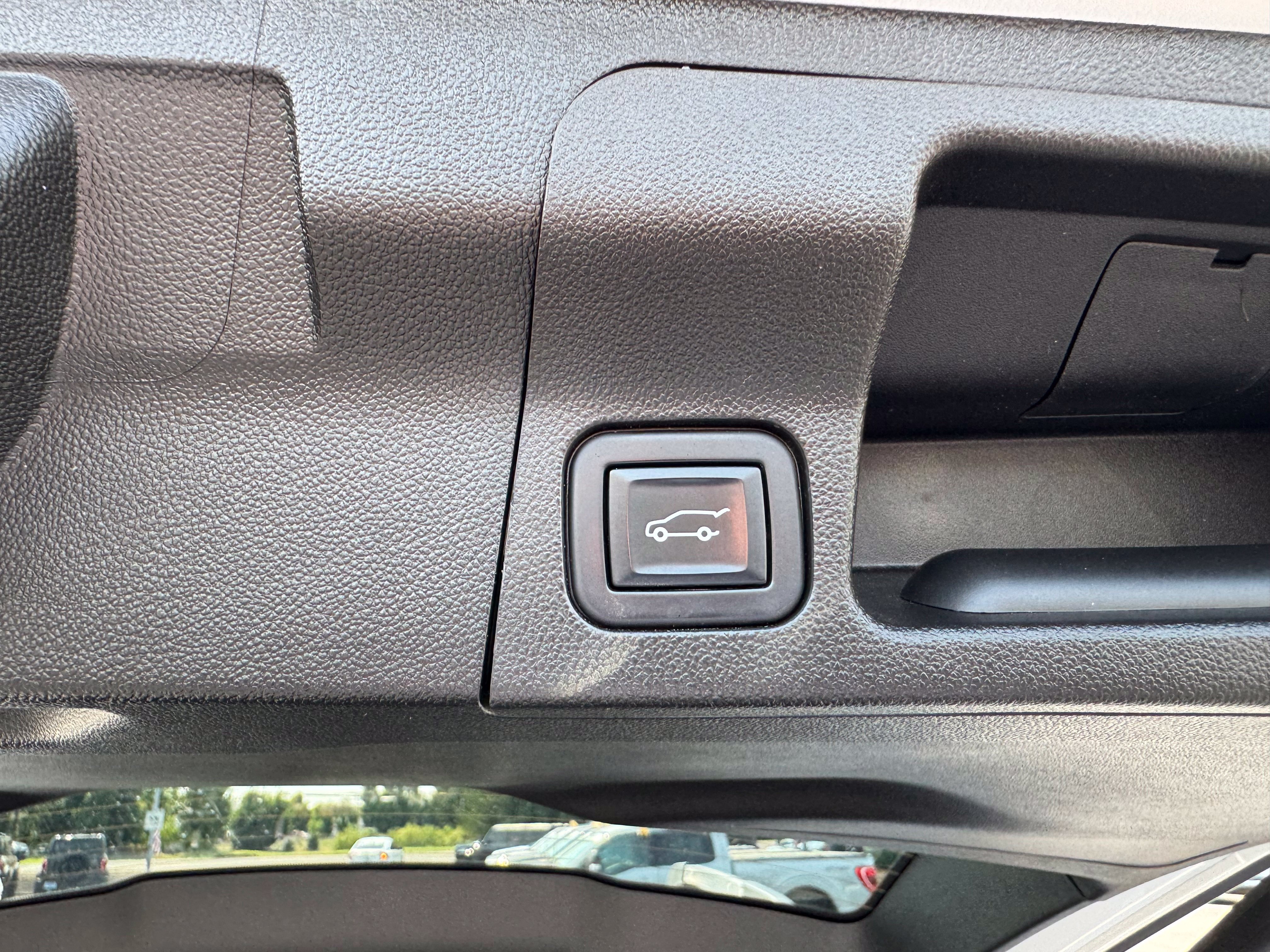 Used 2022 GMC Acadia SLT w/ Technology Package AWD/4WD image 54
