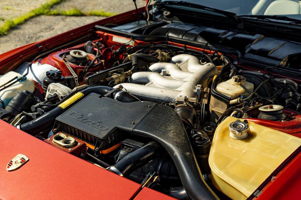 Used 1986 Porsche 944 Turbo image 54