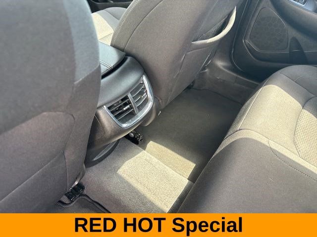 Used 2023 Chevrolet Malibu LT image 33