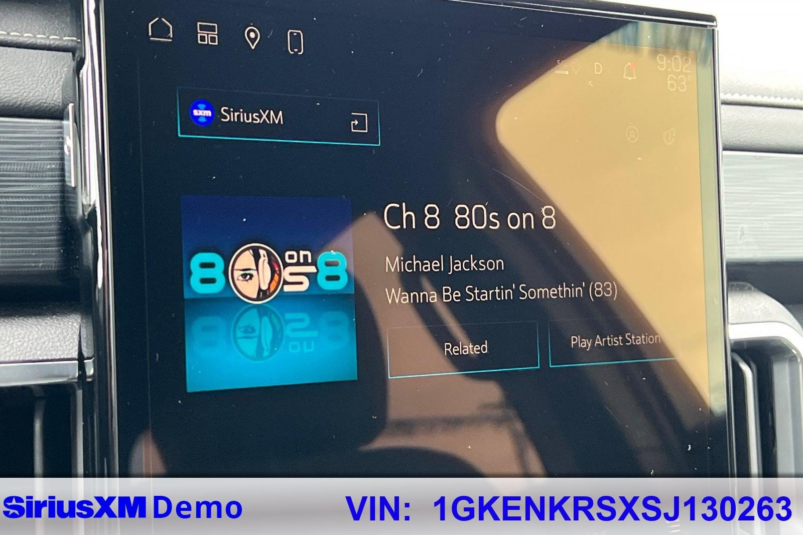 Used 2025 GMC Acadia Elevation image 26