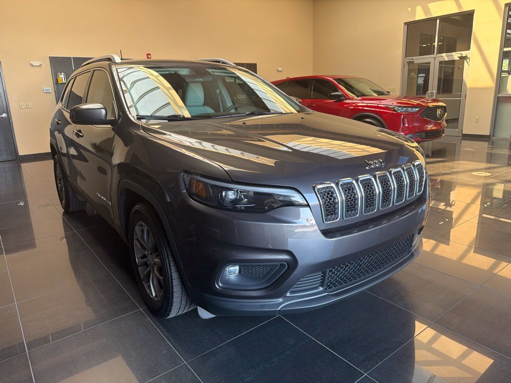 Used 2020 Jeep Cherokee Latitude Plus FWD image 3