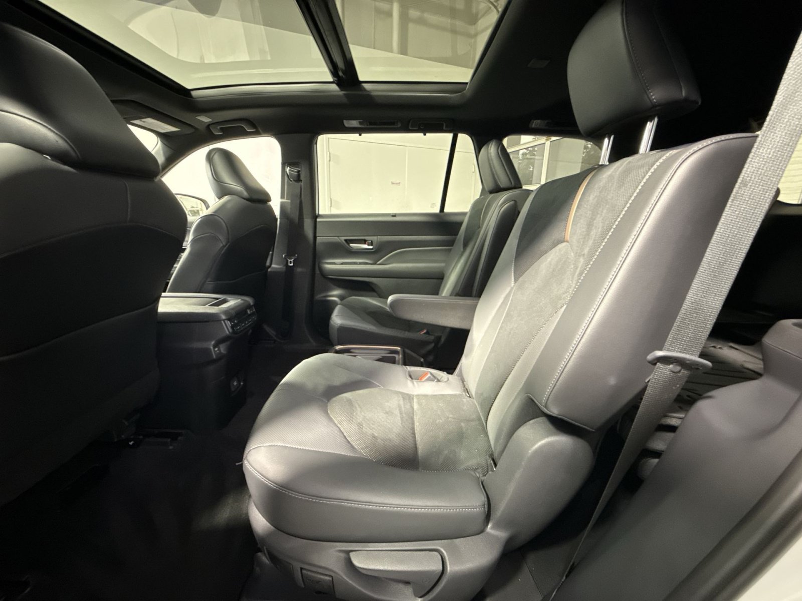 Used 2026 Toyota Grand Highlander AWD Hybrid image 26