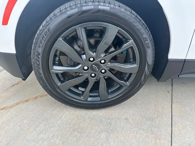 Used 2023 Chevrolet Equinox RS AWD/4WD image 19