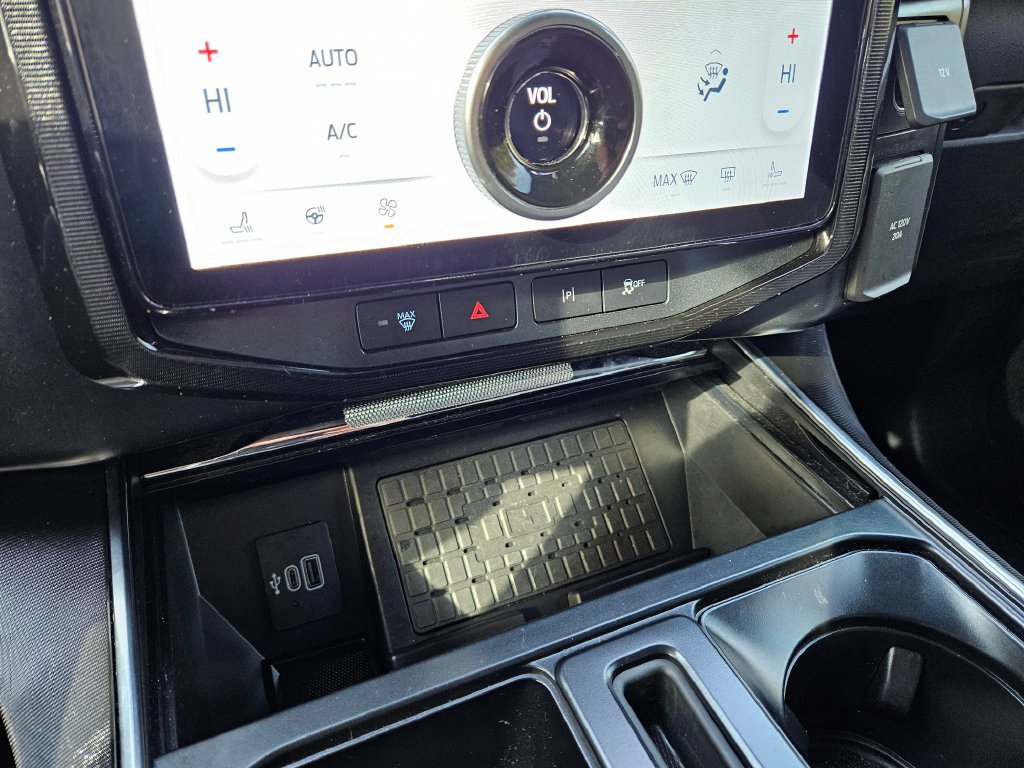 Certified 2025 Ford F150 Lightning Platinum AWD/4WD image 29