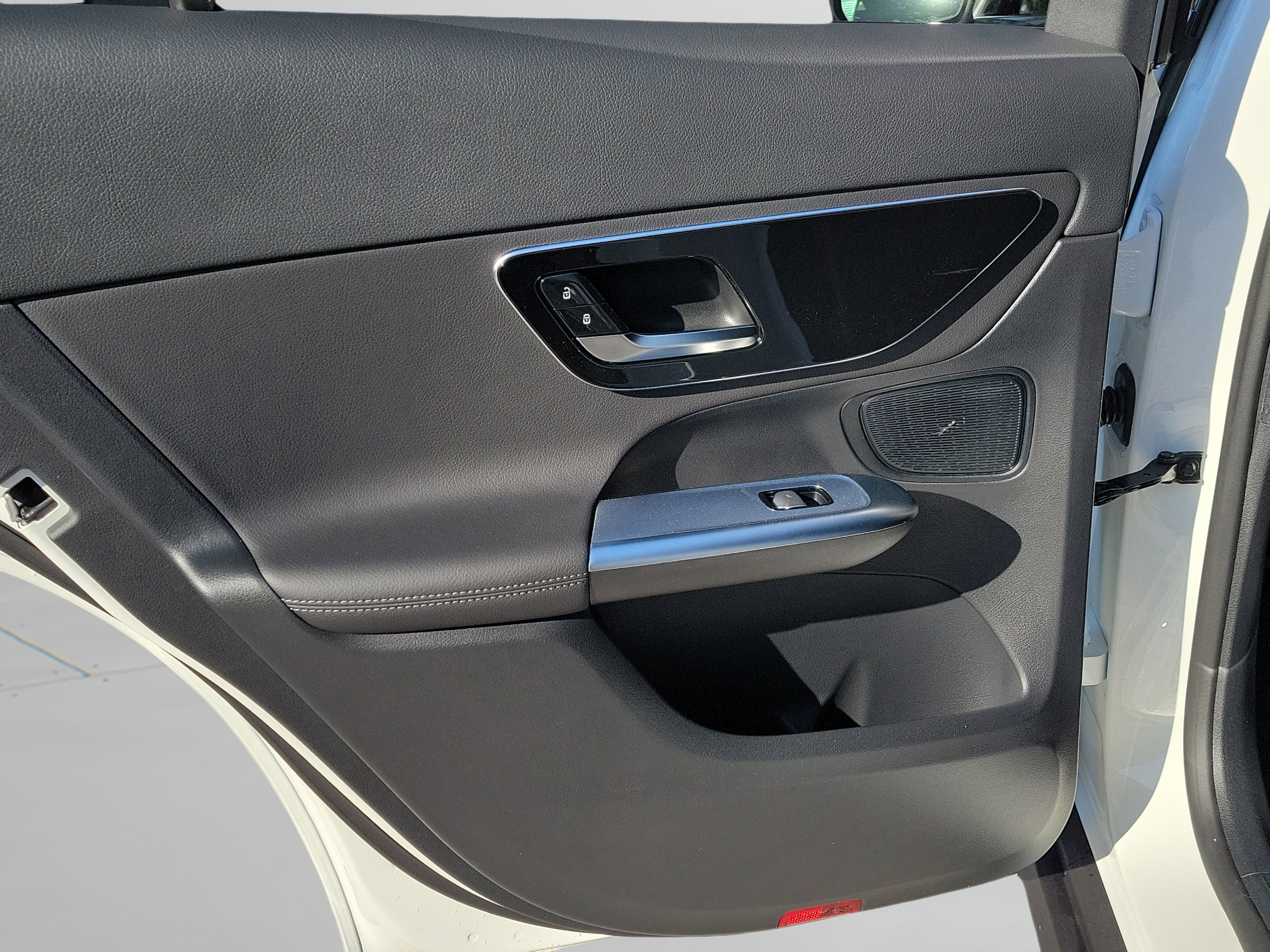 Certified 2026 Mercedes-Benz GLC 300 image 6