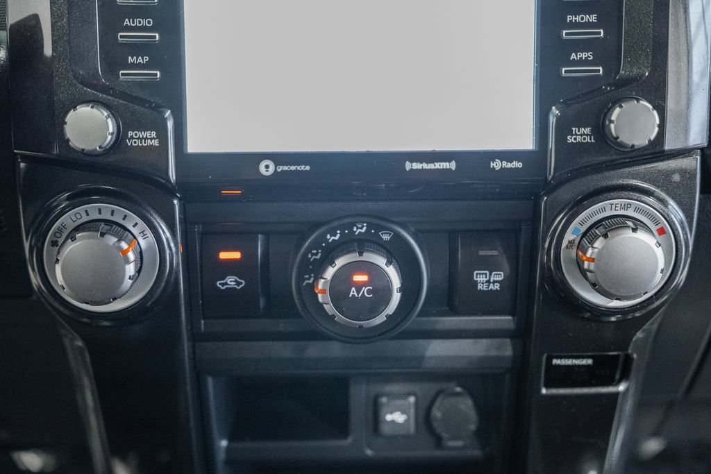 Used 2020 Toyota 4Runner TRD Off-Road Premium w/ Moonroof Package AWD/4WD image 19