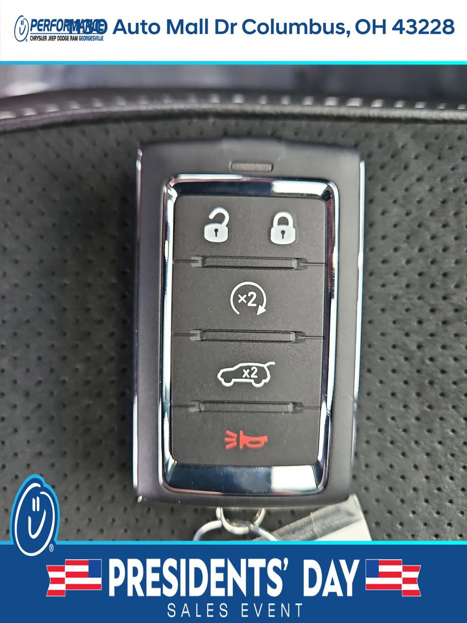 New 2026 Jeep Grand Cherokee Altitude image 32