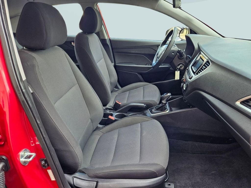 Used 2021 Hyundai Accent SE FWD image 29
