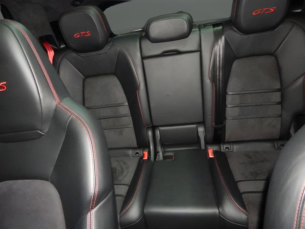 Used 2021 Porsche Cayenne GTS image 31