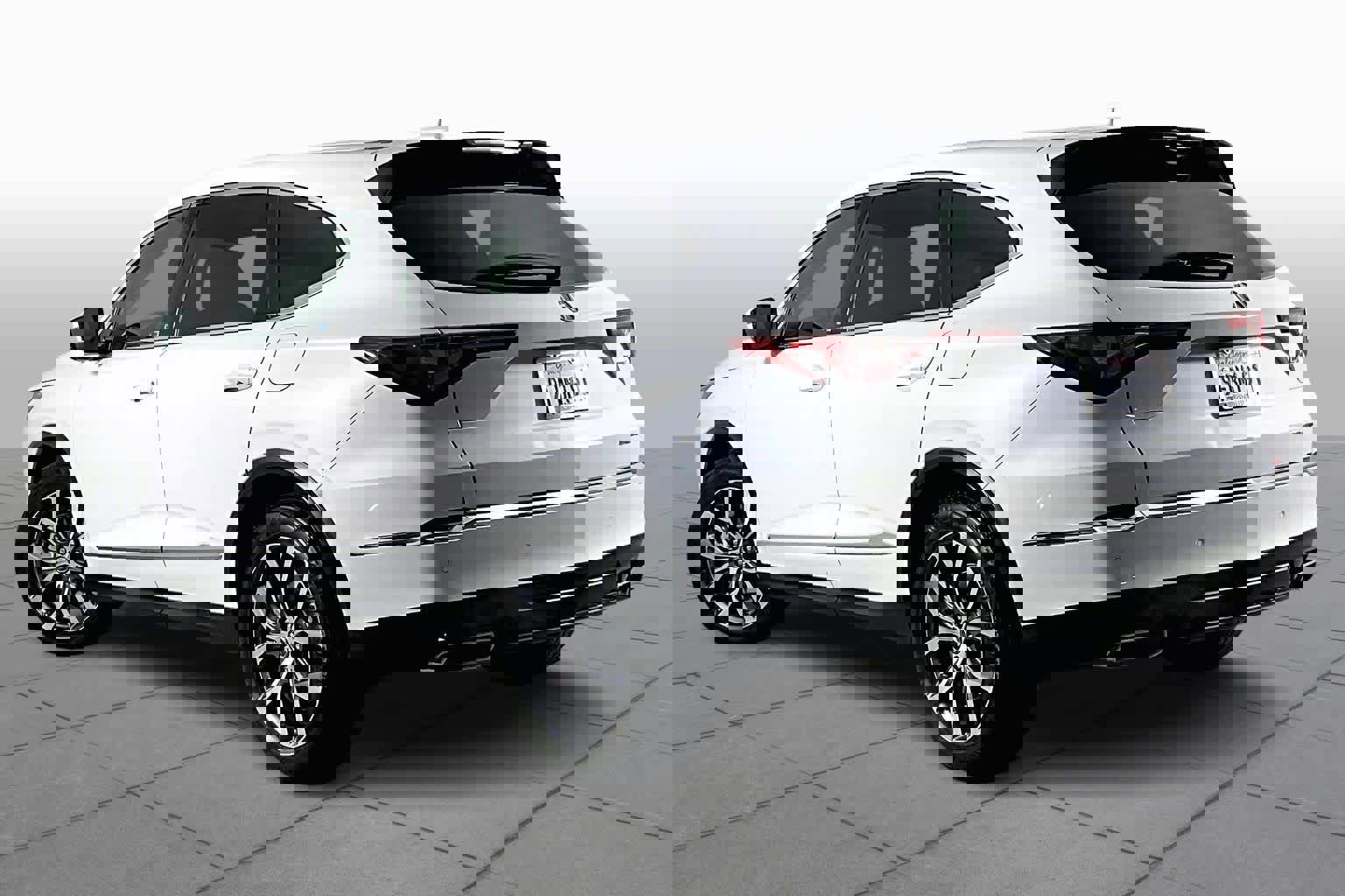 Used 2023 Acura MDX SH-AWD w/ Technology Package image 11