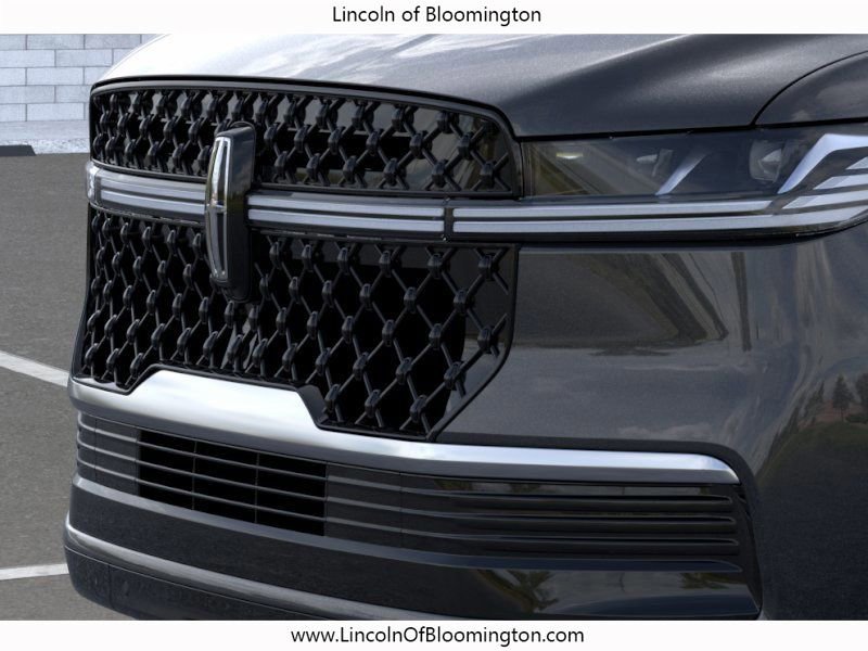 New 2026 Lincoln Navigator L Reserve AWD/4WD image 18