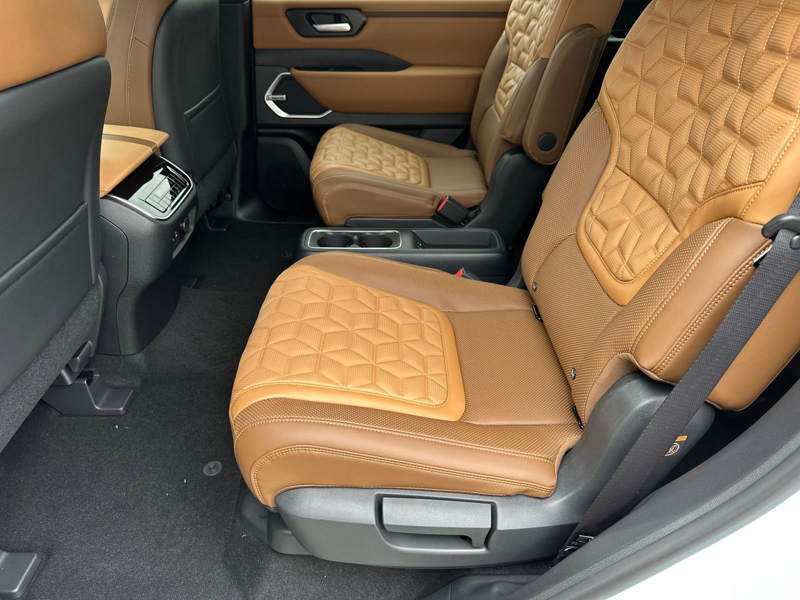 New 2026 Nissan Armada Platinum Reserve image 22