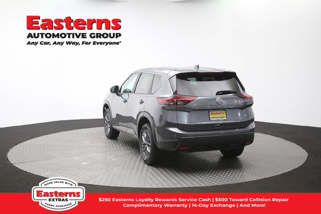 Used 2024 Nissan Rogue S AWD/4WD image 64