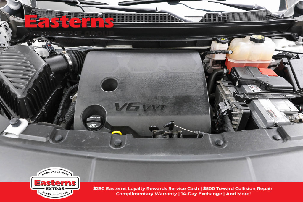Used 2023 Chevrolet Traverse LS FWD image 8
