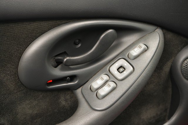 Used 1994 Pontiac Firebird Formula RWD image 39