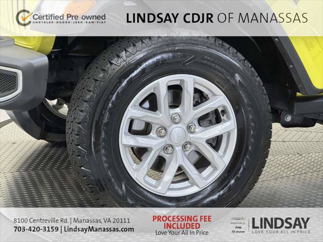 Certified 2023 Jeep Gladiator Sport AWD/4WD image 11