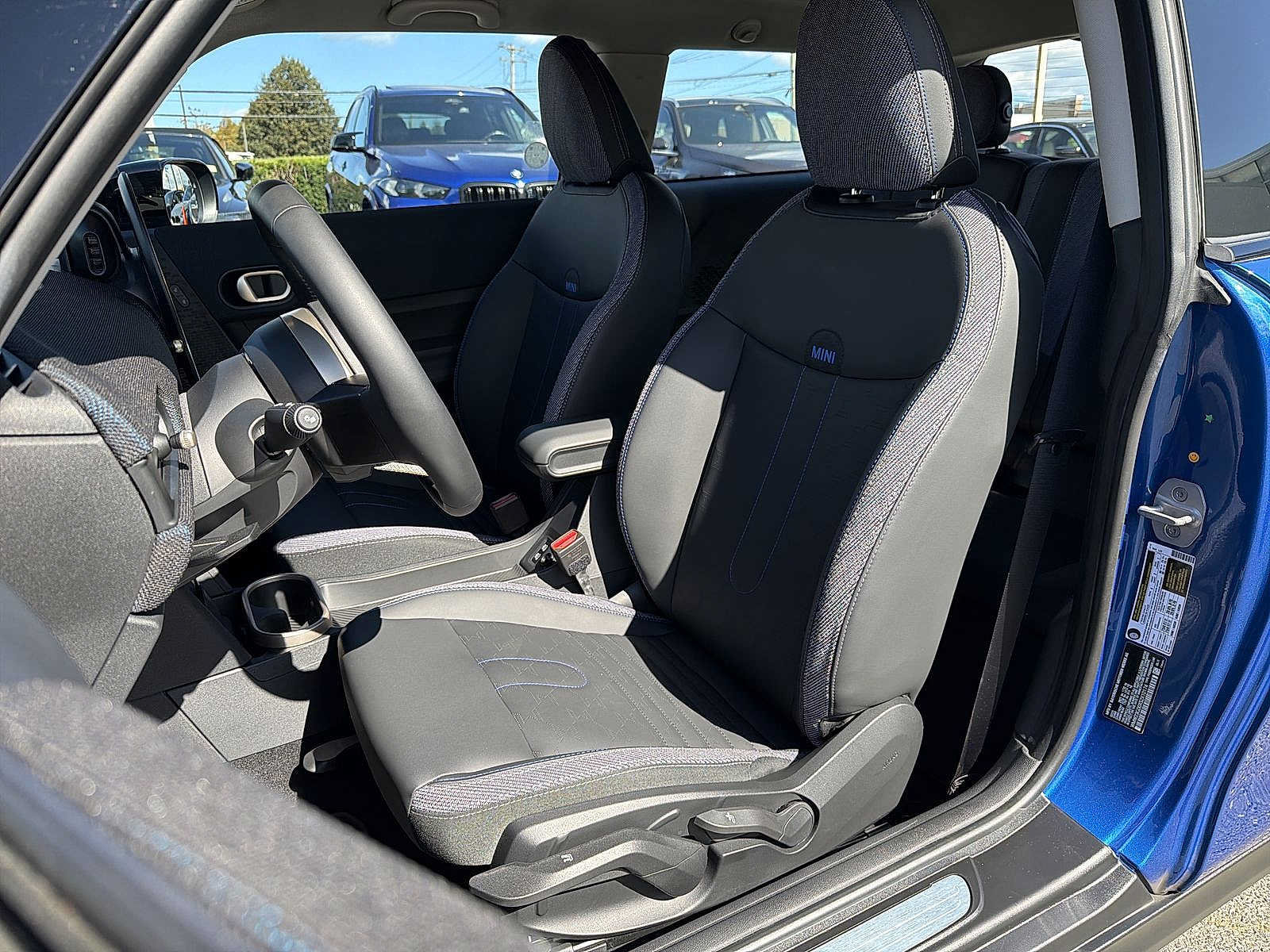 Used 2025 MINI Cooper S FWD image 19