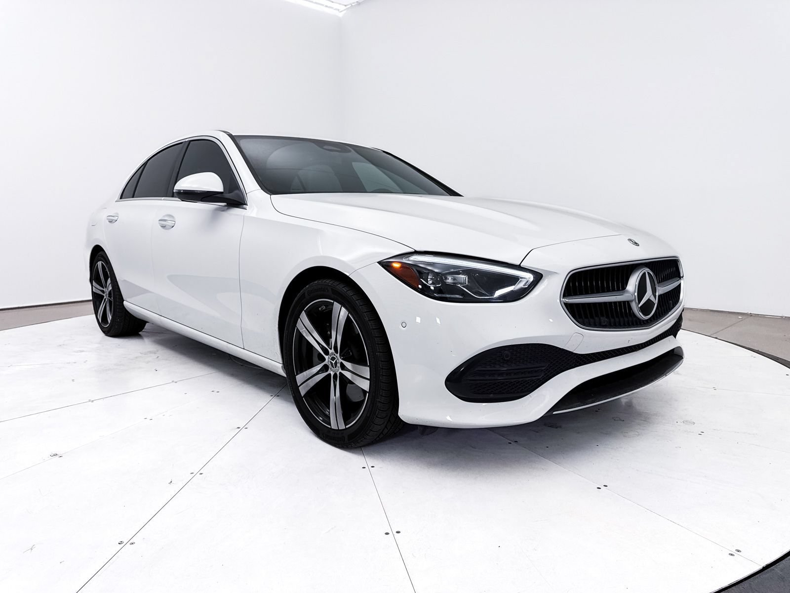 Used 2024 Mercedes-Benz C 300 Sedan image 13