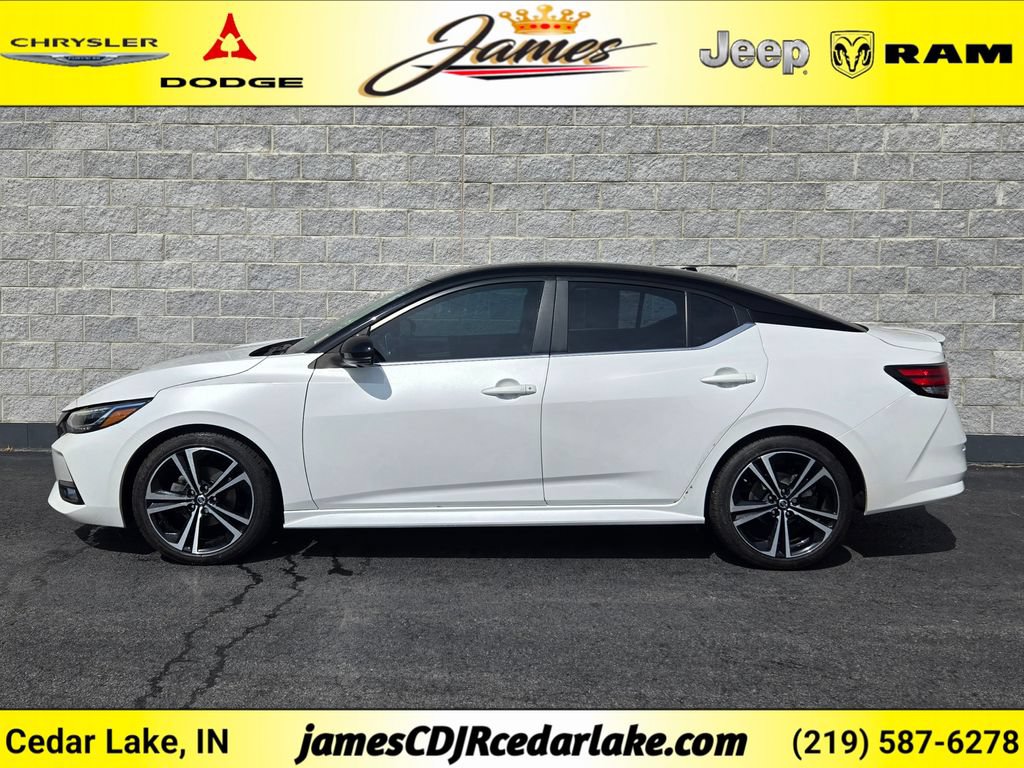 Used 2023 Nissan Sentra SR w/ SR Premium Package FWD image 2