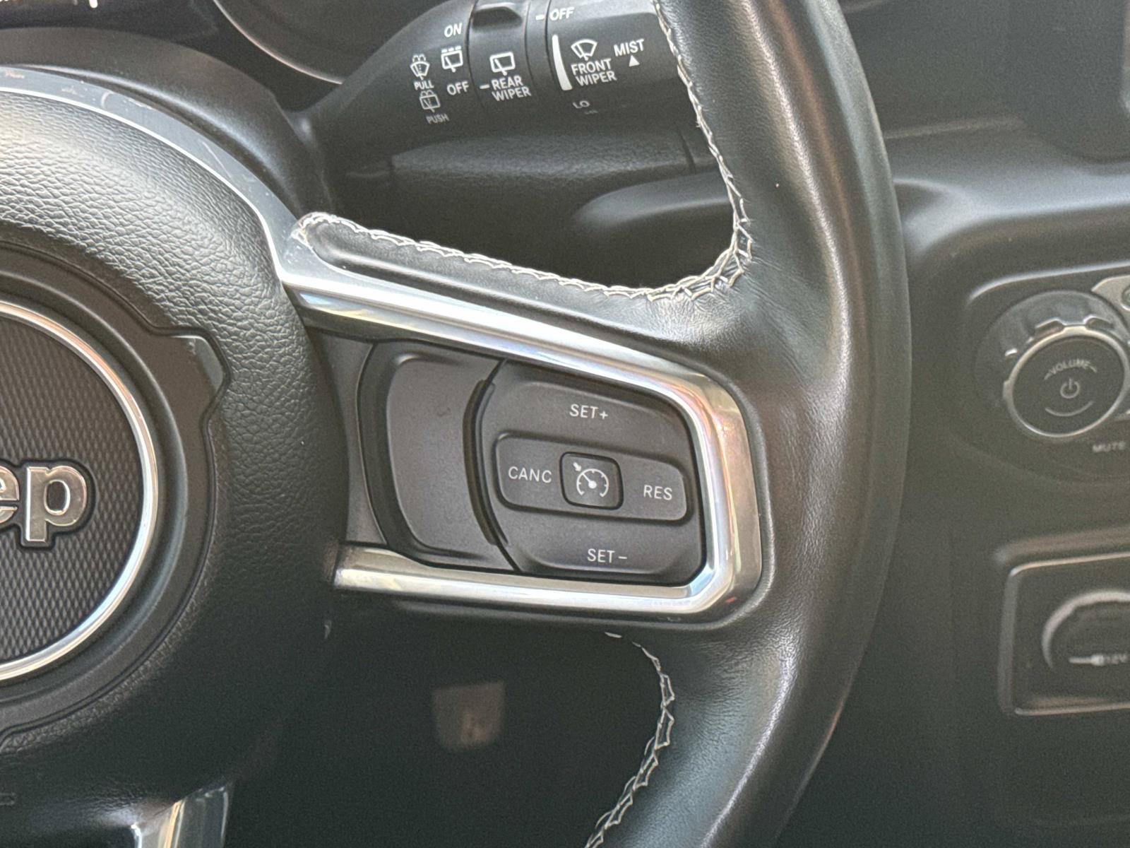 Used 2023 Jeep Wrangler Unlimited Sahara w/ Cold Weather Group AWD/4WD image 12