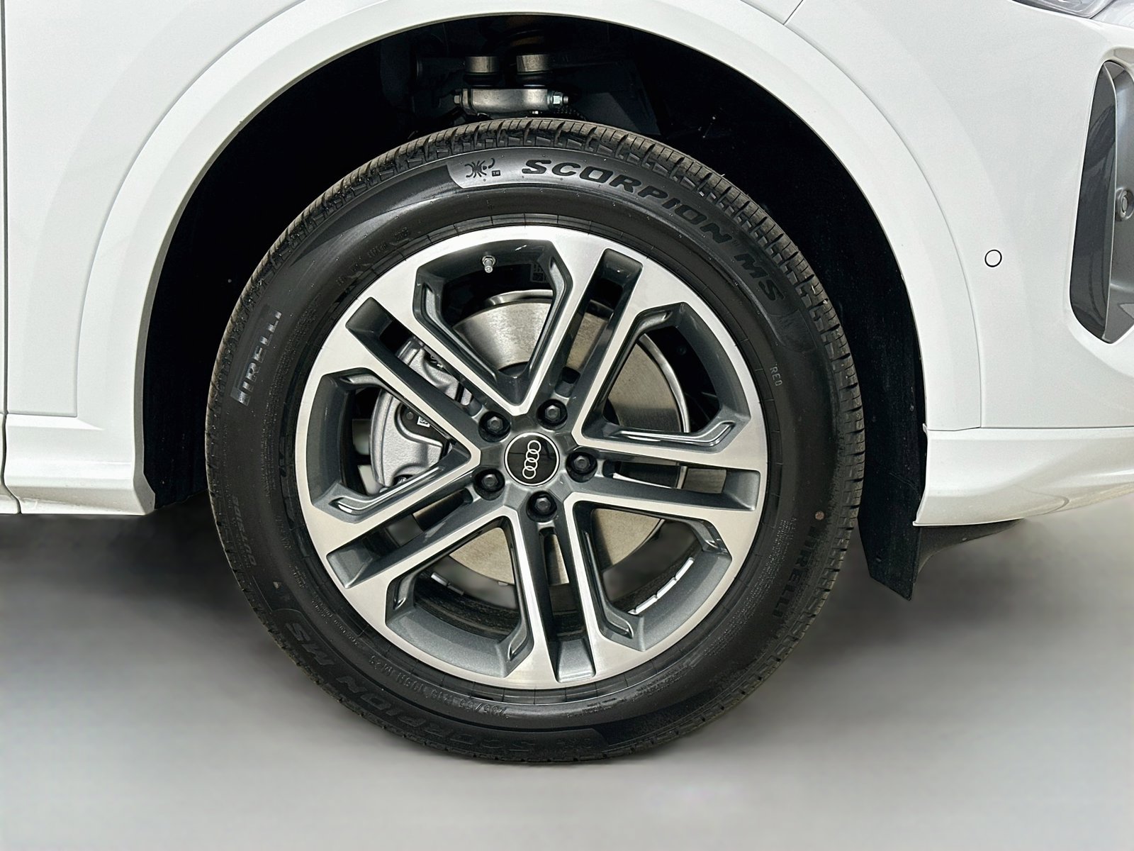 New 2026 Audi Q5 Premium Plus AWD/4WD image 10
