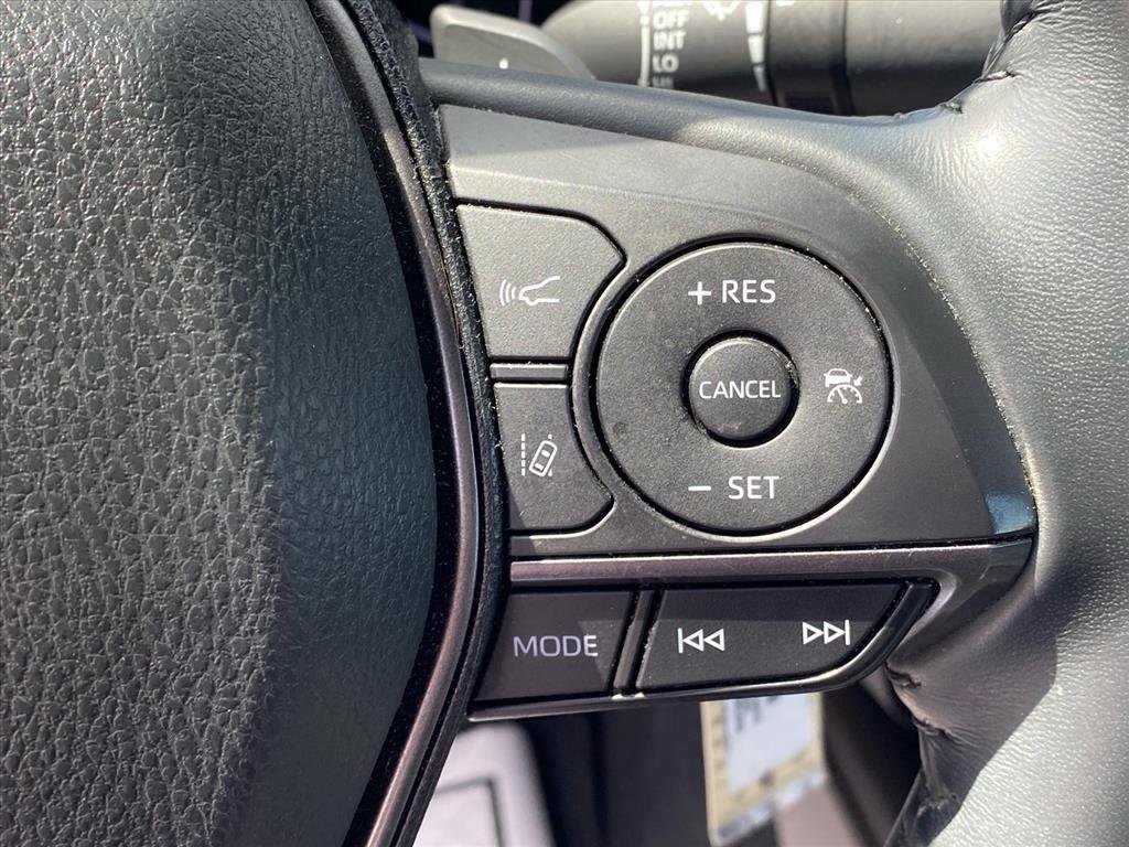 Used 2023 Toyota Camry SE FWD image 16