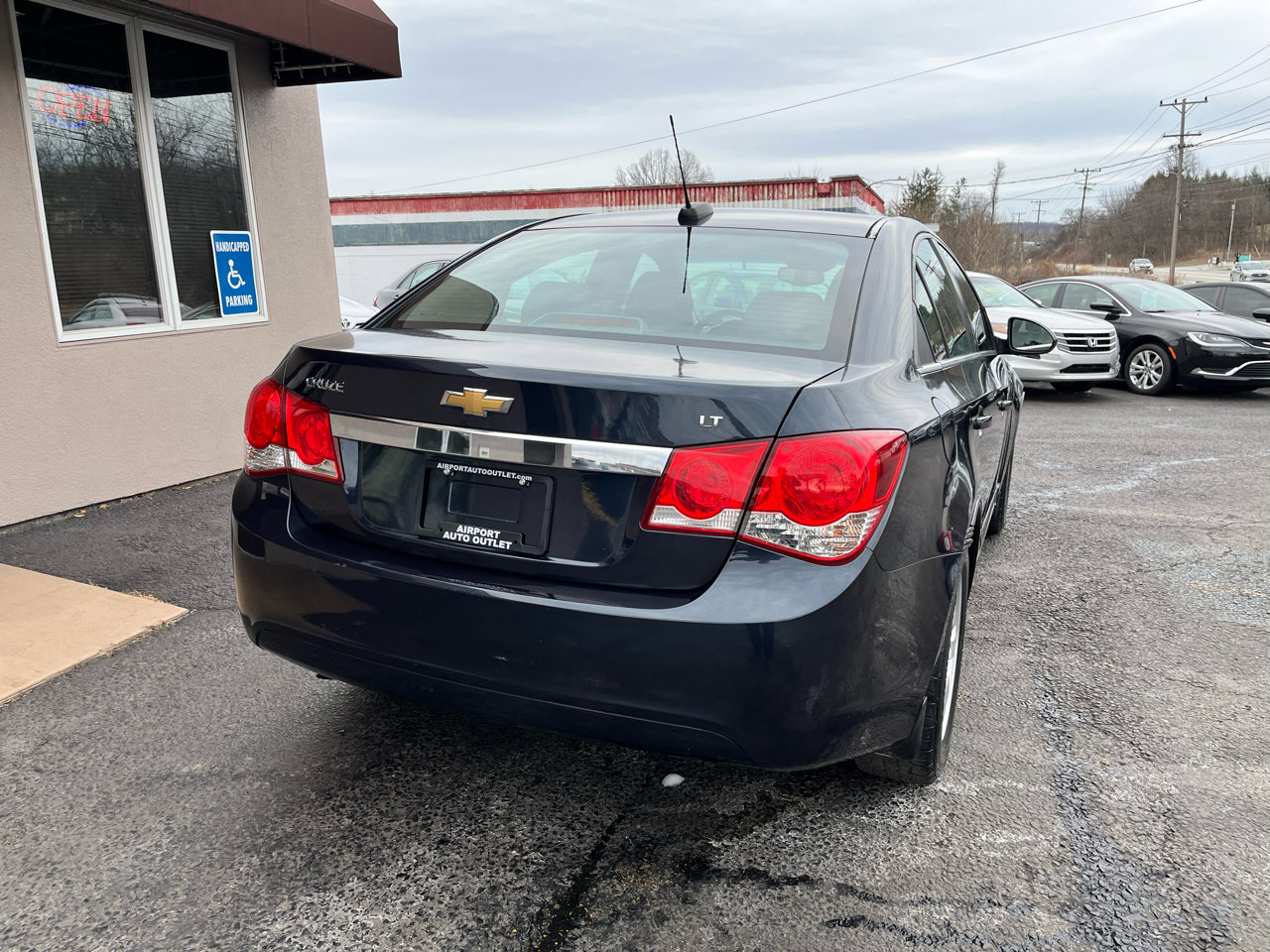 Used 2016 Chevrolet Cruze LT image 5