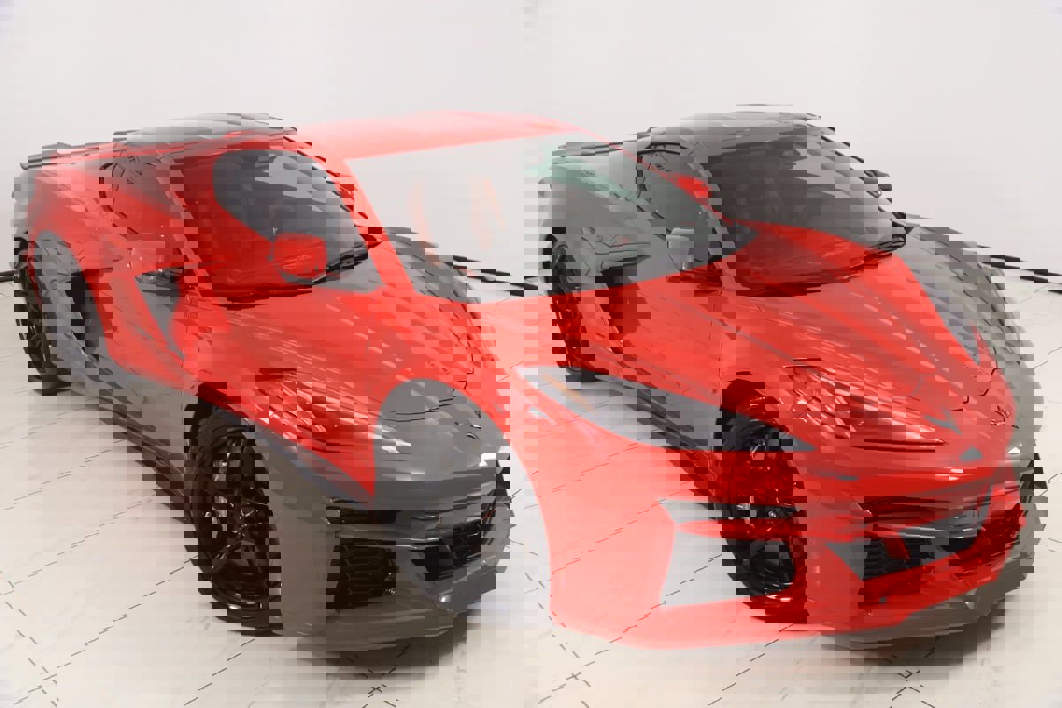 Used 2024 Chevrolet Corvette E-Ray w/ ZER Performance Package image 22