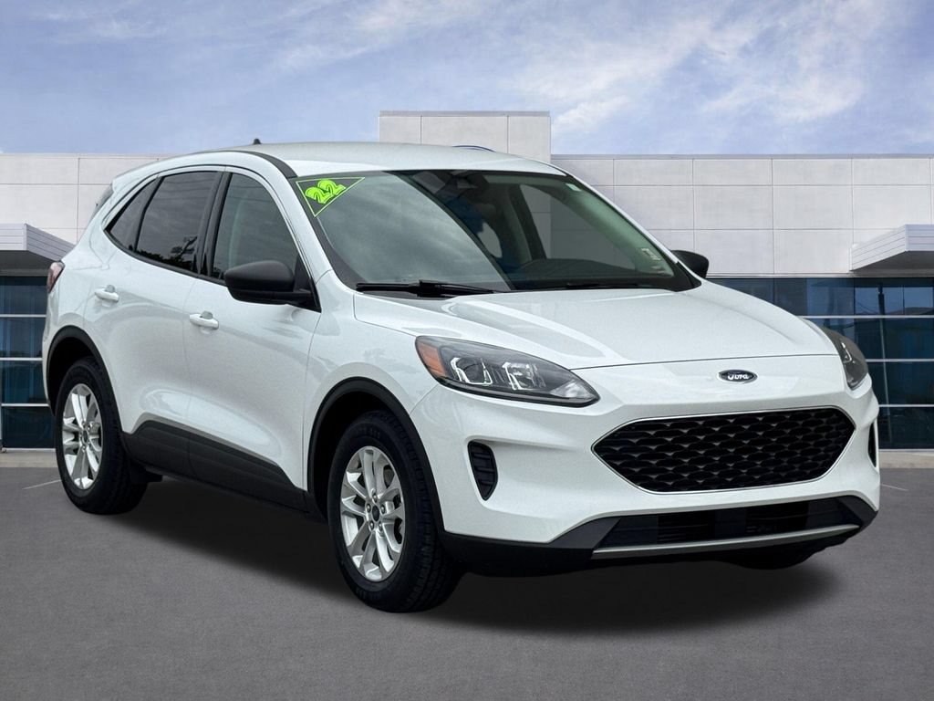 Used 2022 Ford Escape SE w/ Convenience Package FWD image 2