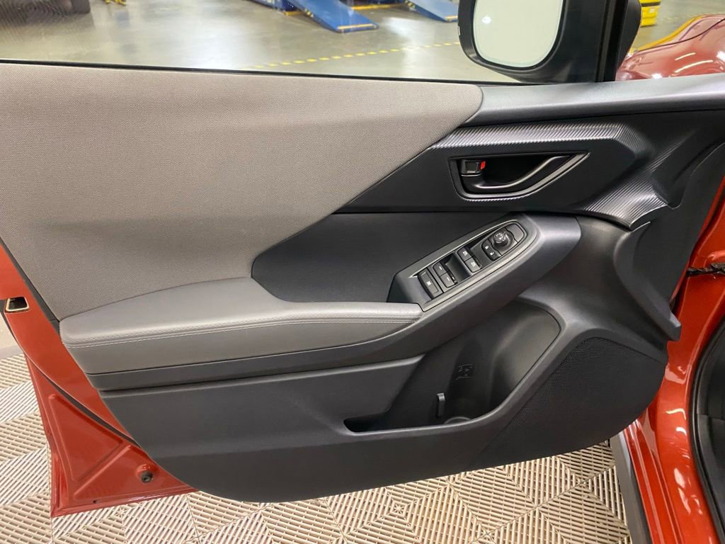 Used 2024 Subaru Crosstrek 2.0i Premium w/ Crosstrek Mirror Package AWD/4WD image 19