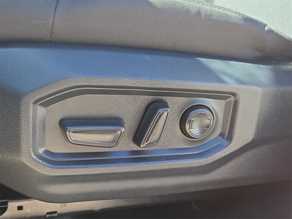 Certified 2025 Toyota Tundra SR5 image 18