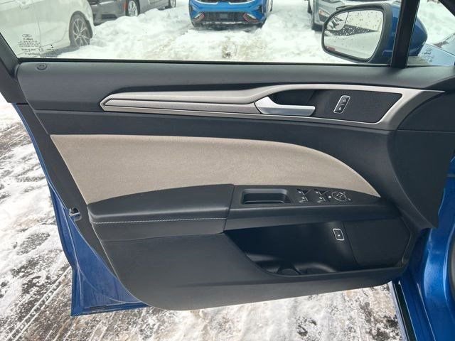 Used 2018 Ford Fusion S image 12