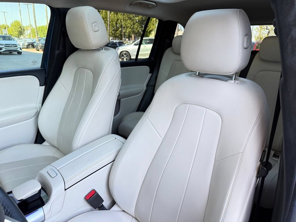 Certified 2023 Mercedes-Benz GLB 250 image 13