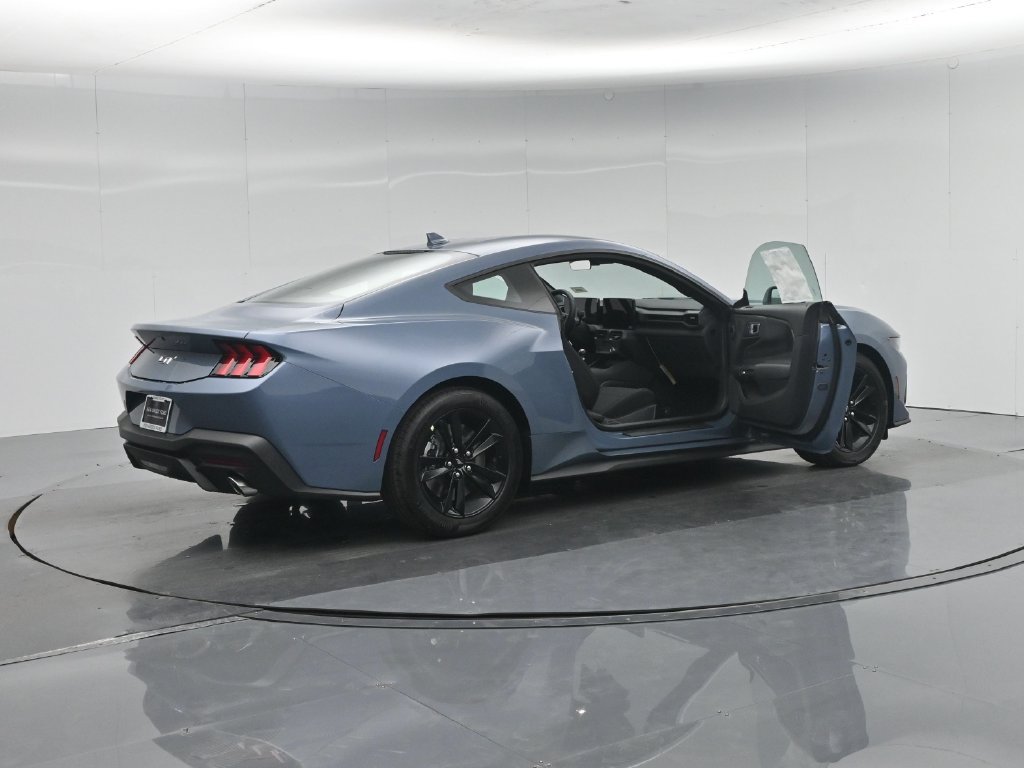 New 2026 Ford Mustang GT RWD image 5