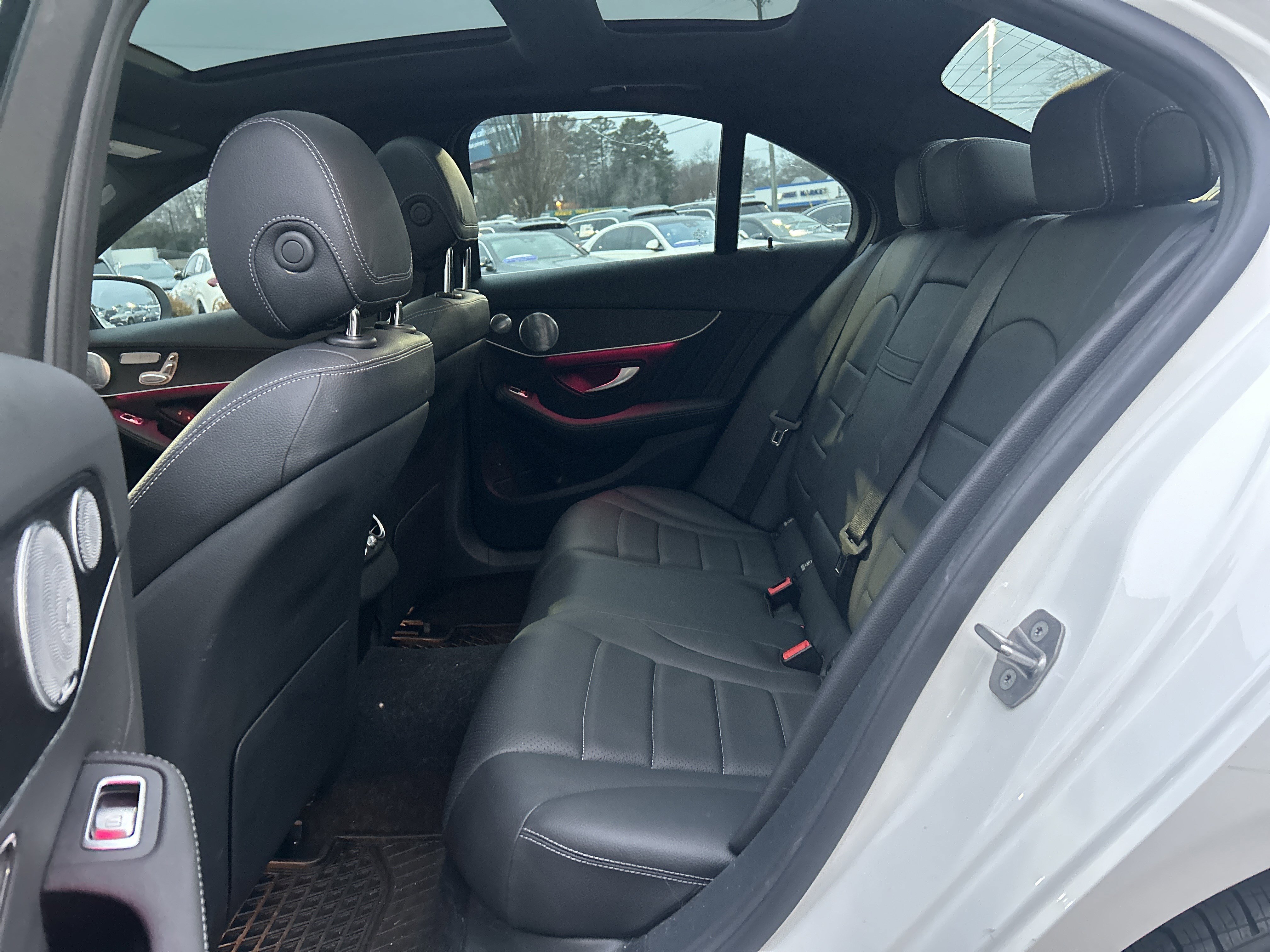 Used 2021 Mercedes-Benz C 300 4MATIC Sedan image 32